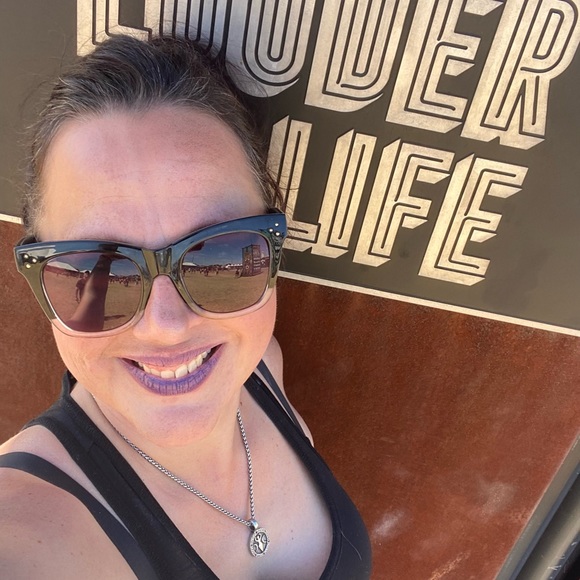 Meet your Posher, Wendy - Picture 4 of 6